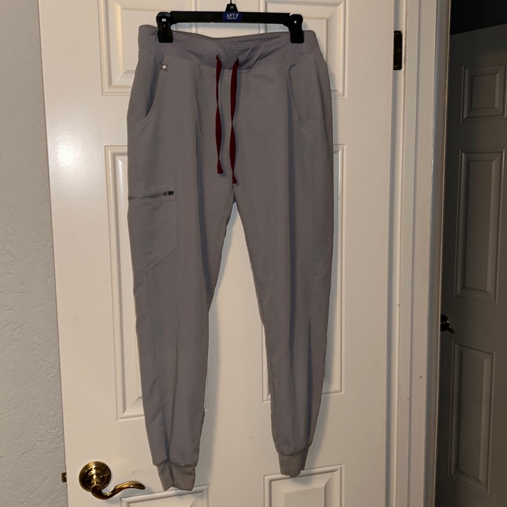 FIGS Technical collection Medium gray cargo scrubs jogger pants